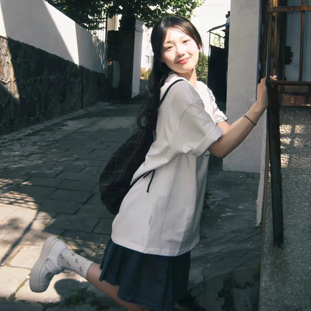 永恒站海报