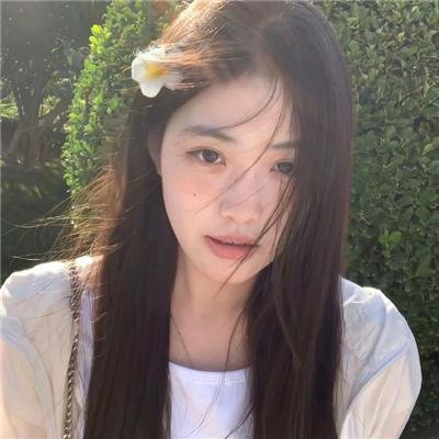 微笑的山谷海报